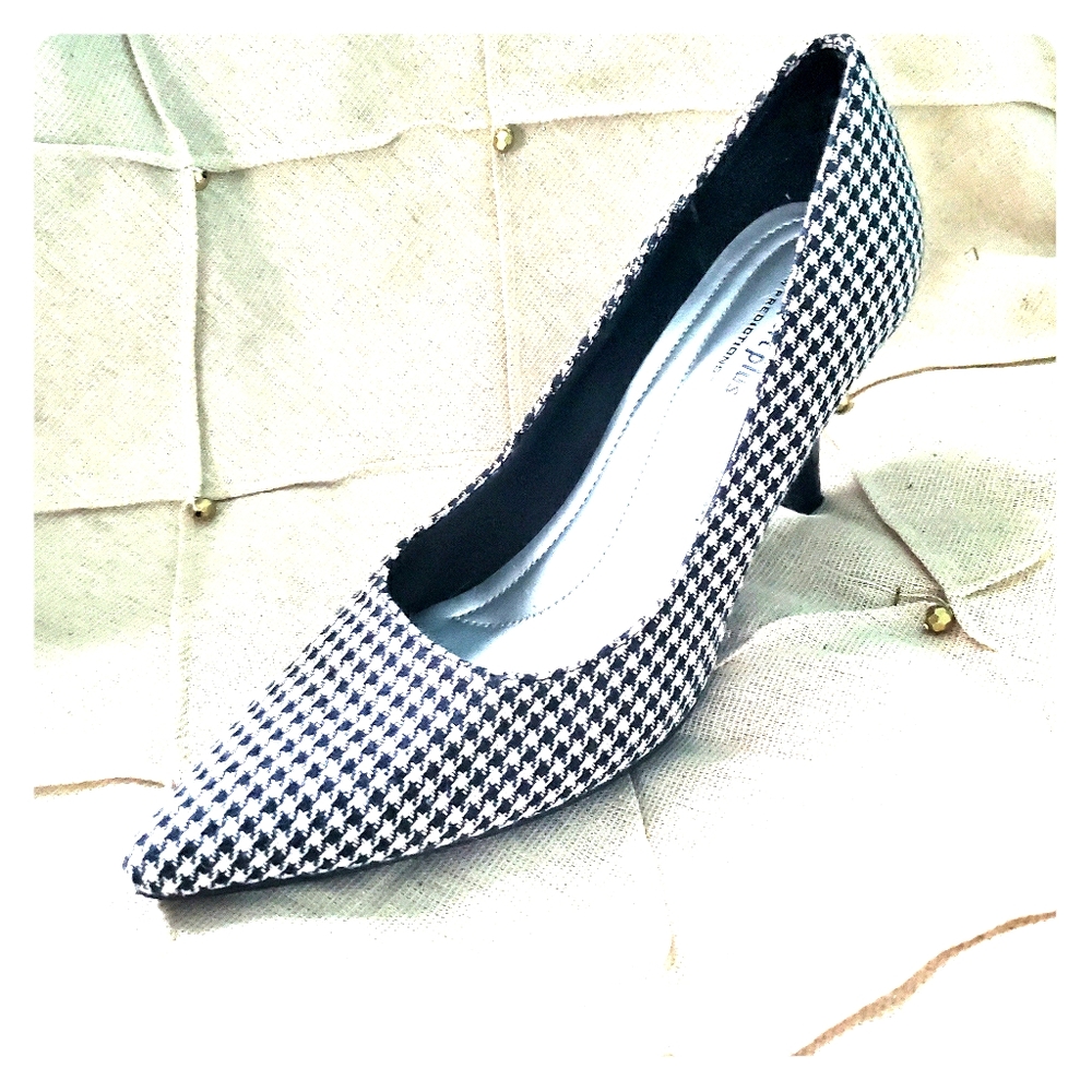 Houndstooth Kitten Heel Pumps